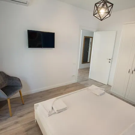 Blue By The Apartmán Mamaia