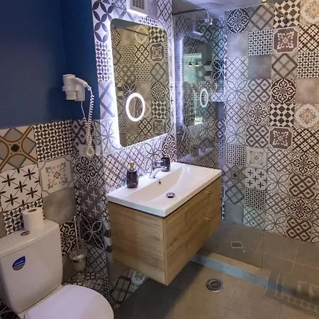 Apartment Blue By The Lake Mamaia